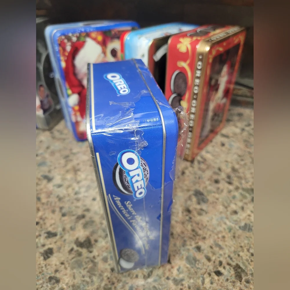 5 Vintage Oreo Christmas Tins‎ 1991, 1996, 1999, 2000, 2002 Excellent Condition